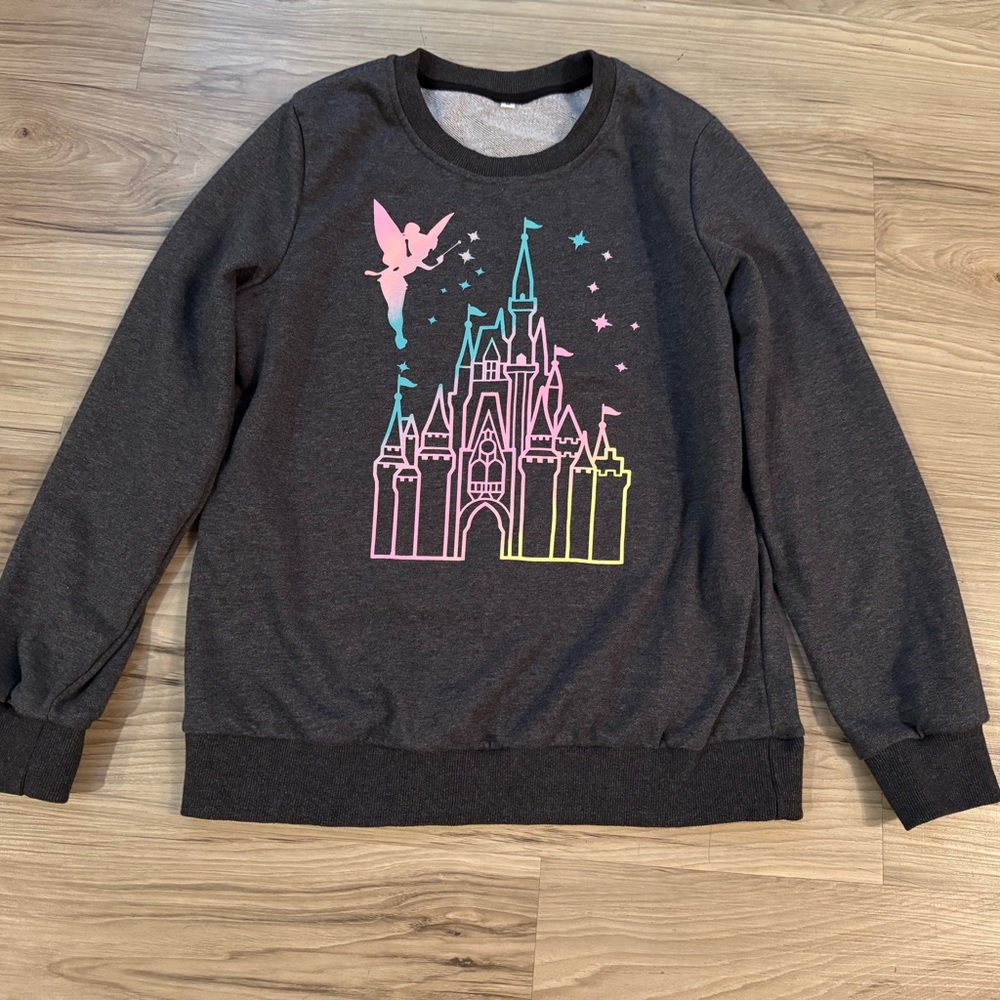 Gray Sweatshirt with Castle and Fairy Design Women’s M